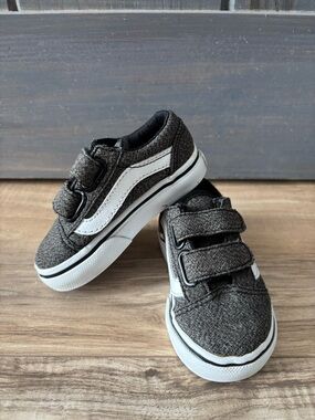 Vans Kids Grey Skate Sneakers with White Stripe
